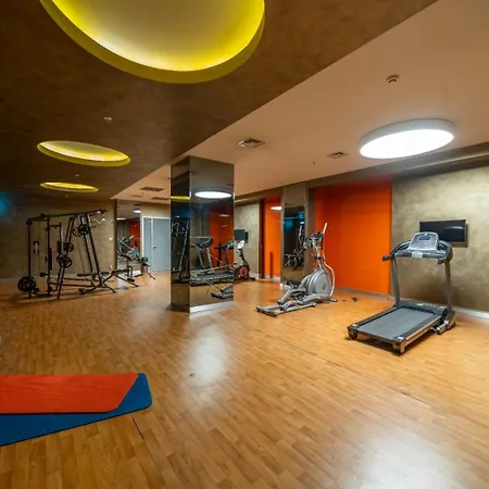 Apartment Three Bedroom Flat With Garage Pool Petek 122 *