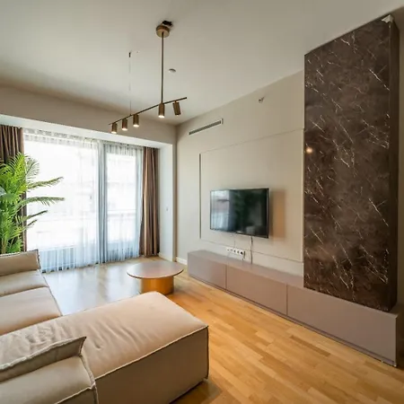Three Bedroom Flat With Garage Pool Petek 122 *